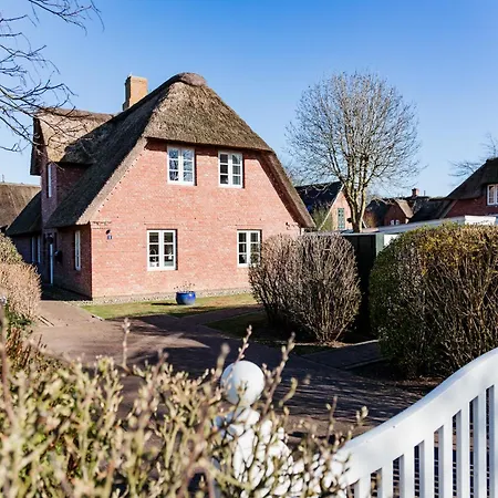 Holiday home Haus Friesenliebe Nieblum